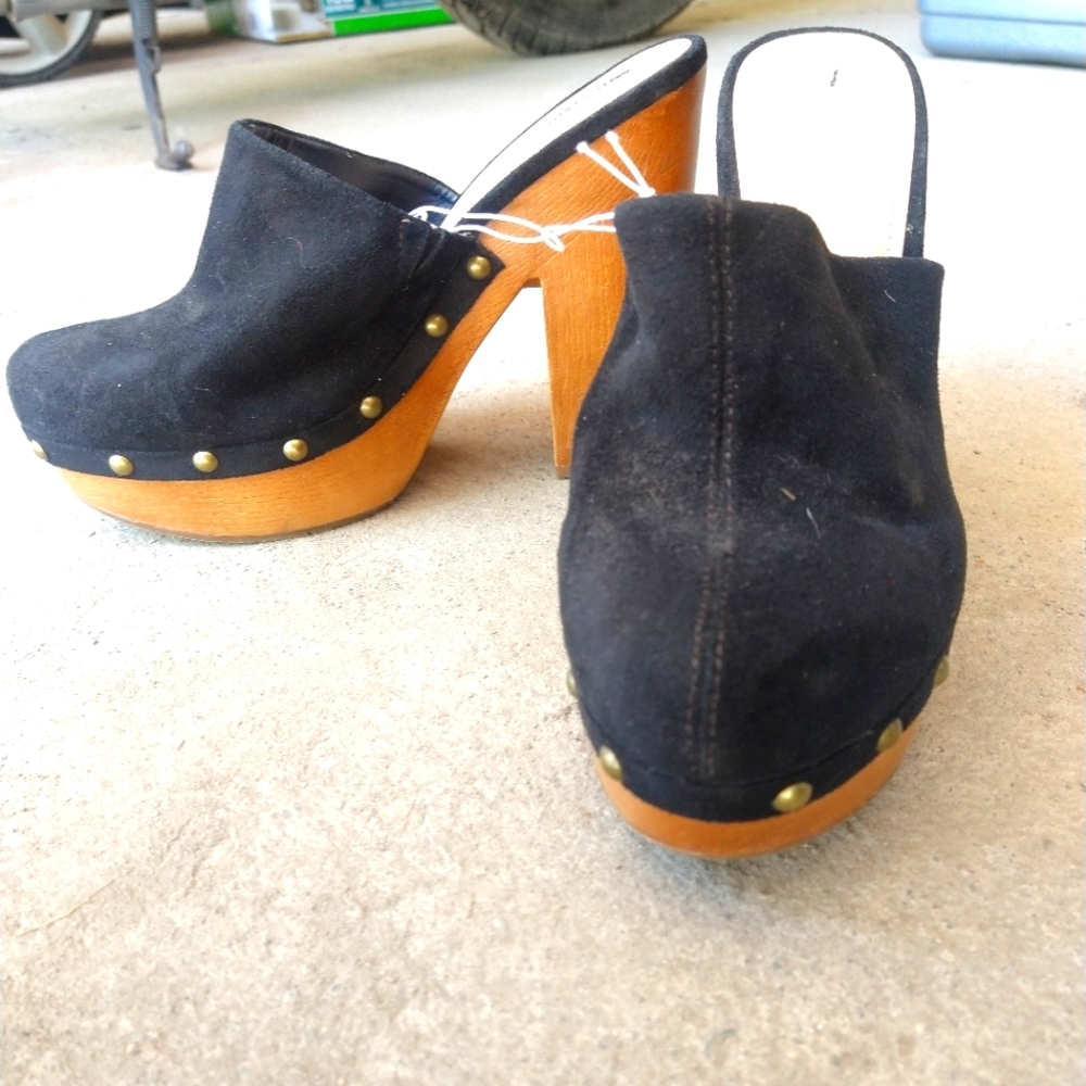 Suede heels